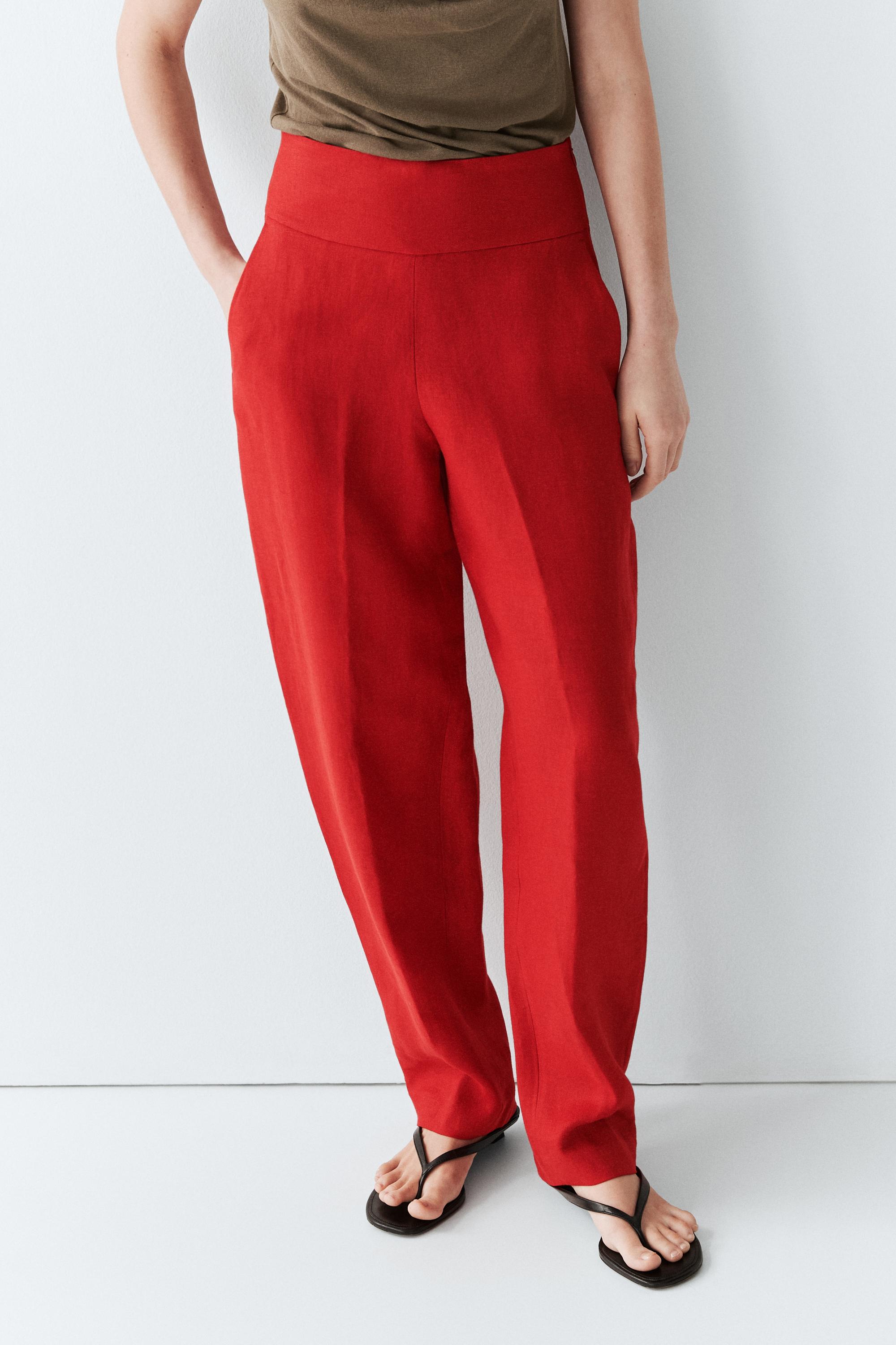 Voluminous linen trousers